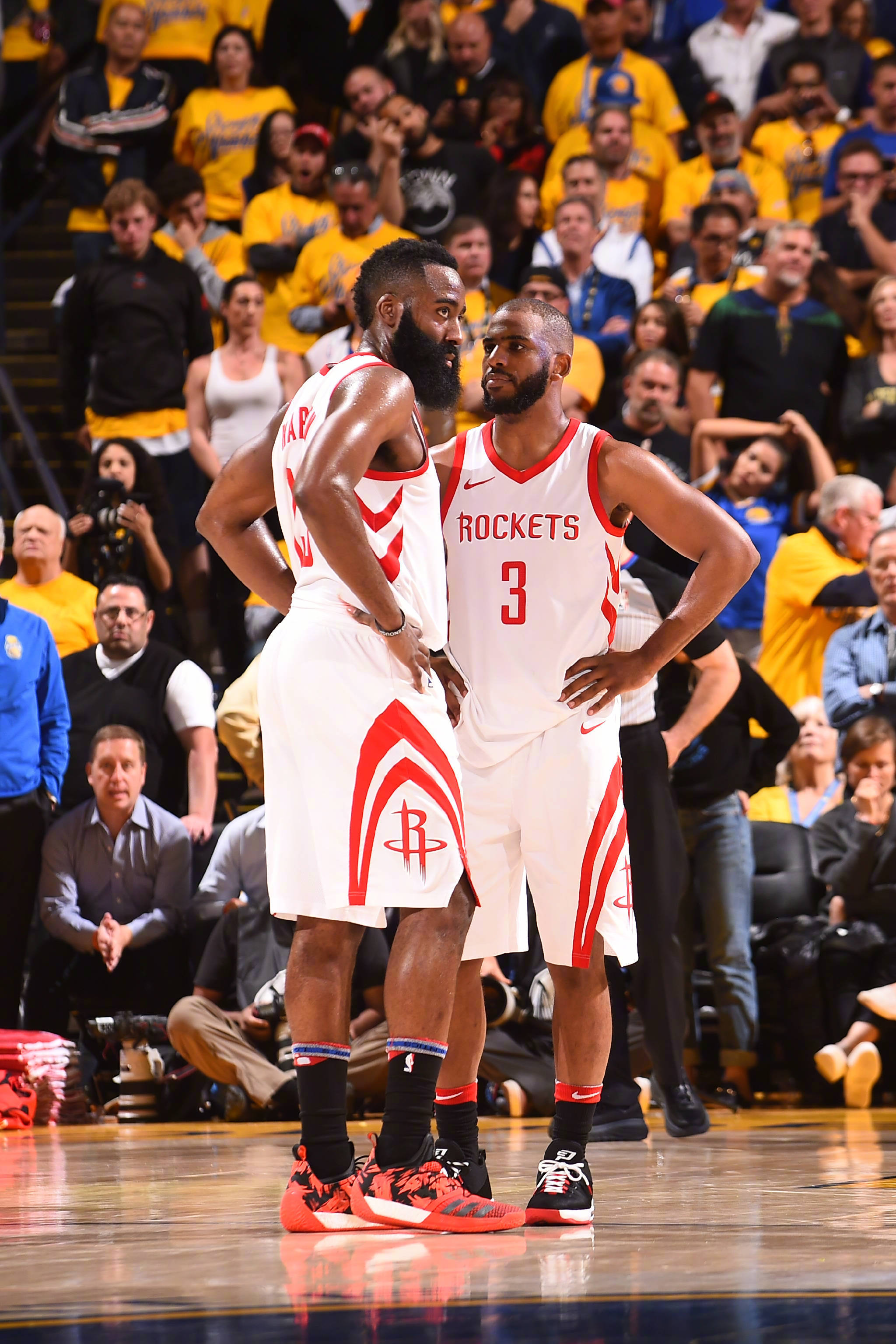 点出现在下 点出现在下